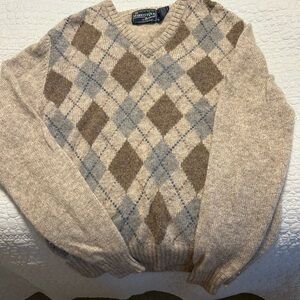 Classic V-Neck Argyle Sweater - Beige and Brown